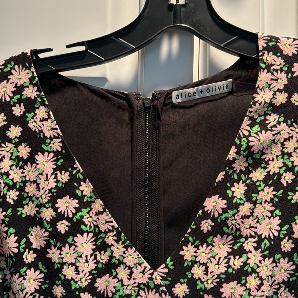 Alice & Olivia floral romper - Picture 4 of 5